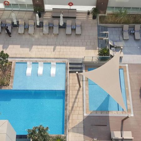 Damac Canal Views Residences Dubai Bagian luar foto