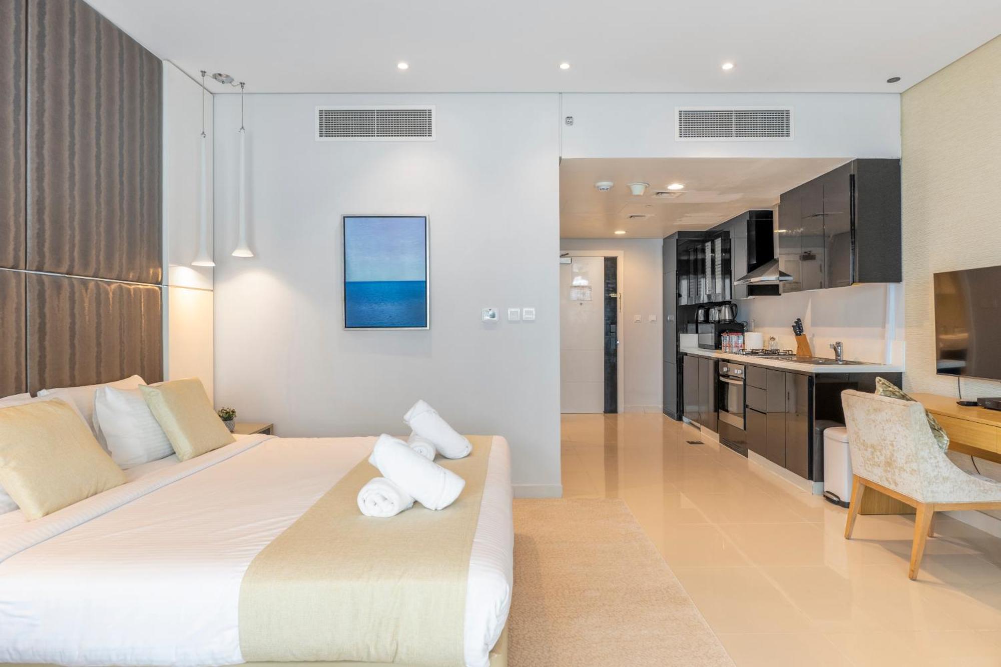 Damac Canal Views Residences Dubai Bagian luar foto