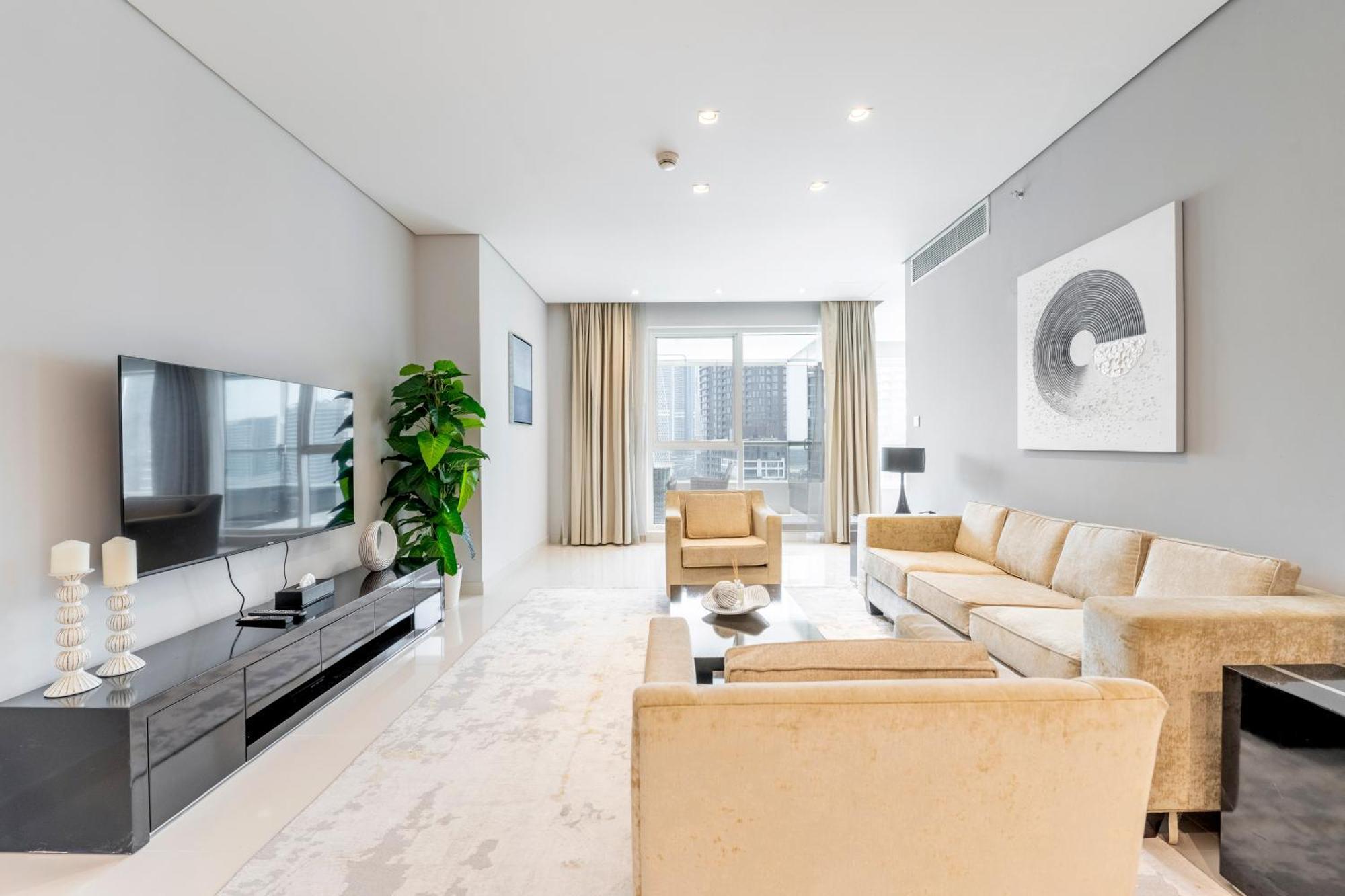 Damac Canal Views Residences Dubai Bagian luar foto
